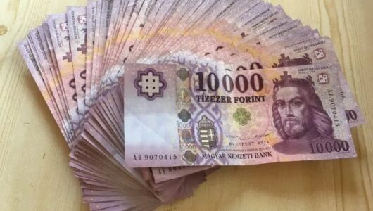 A 400 ezer margójára